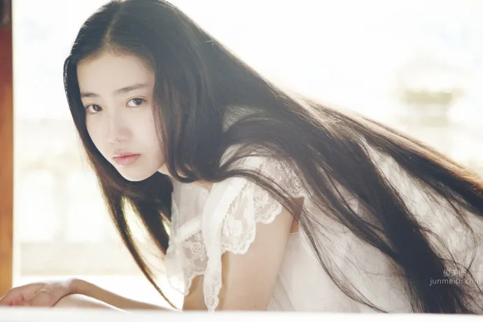 张辛苑- 气质女神唯美写真_28