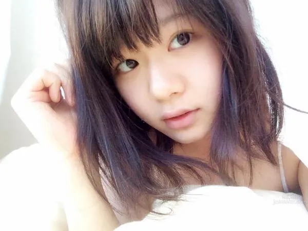 碧风歌- 肉感小美女私房照_9