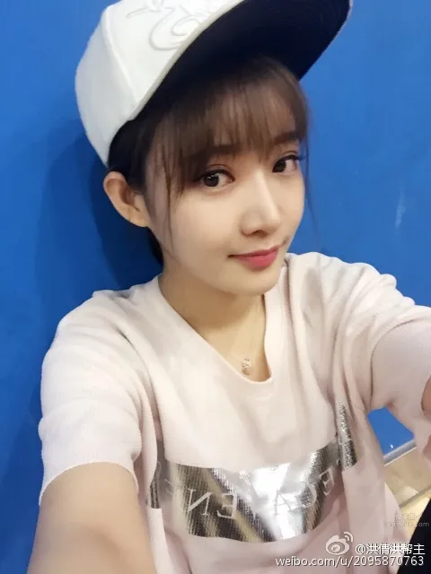 洪倩- 西美人微博私房照 17