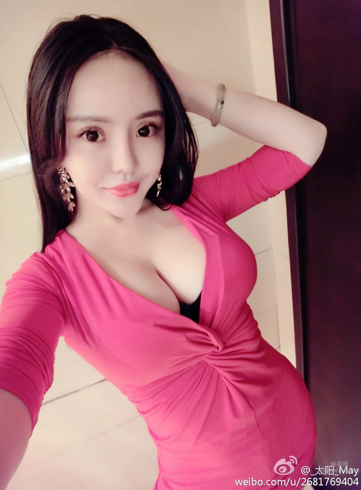 霓梓心iamVee- 白嫩養眼的乖巧妹子 27