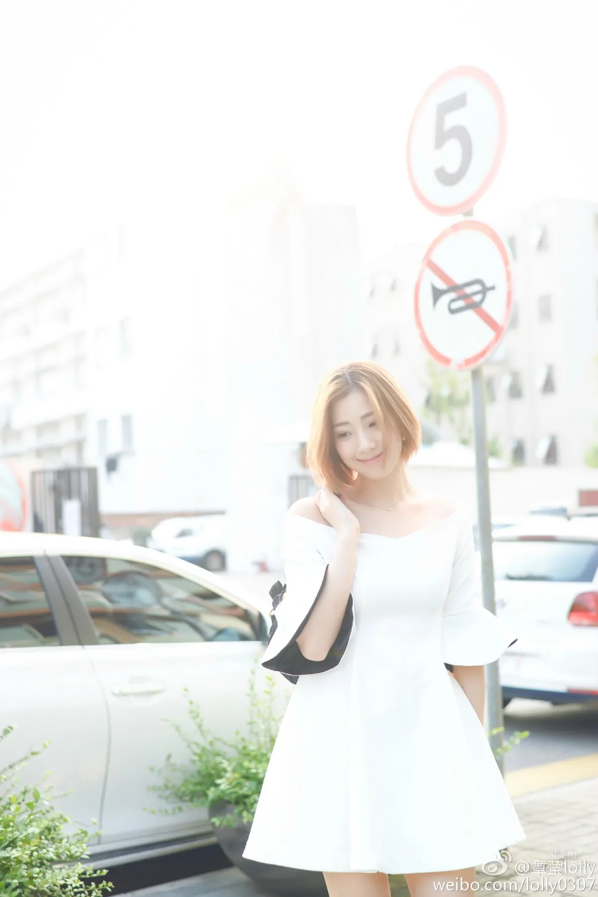 Lolly章瑩- 超養眼氣質美女寫真 18