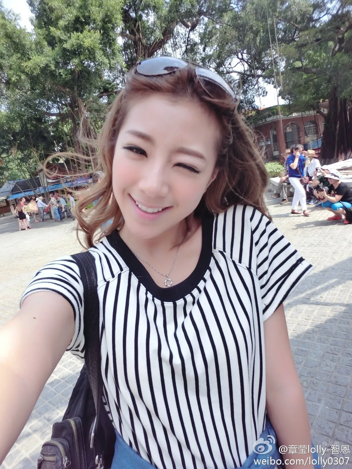 Lolly章瑩- 超養眼氣質美女寫真 32