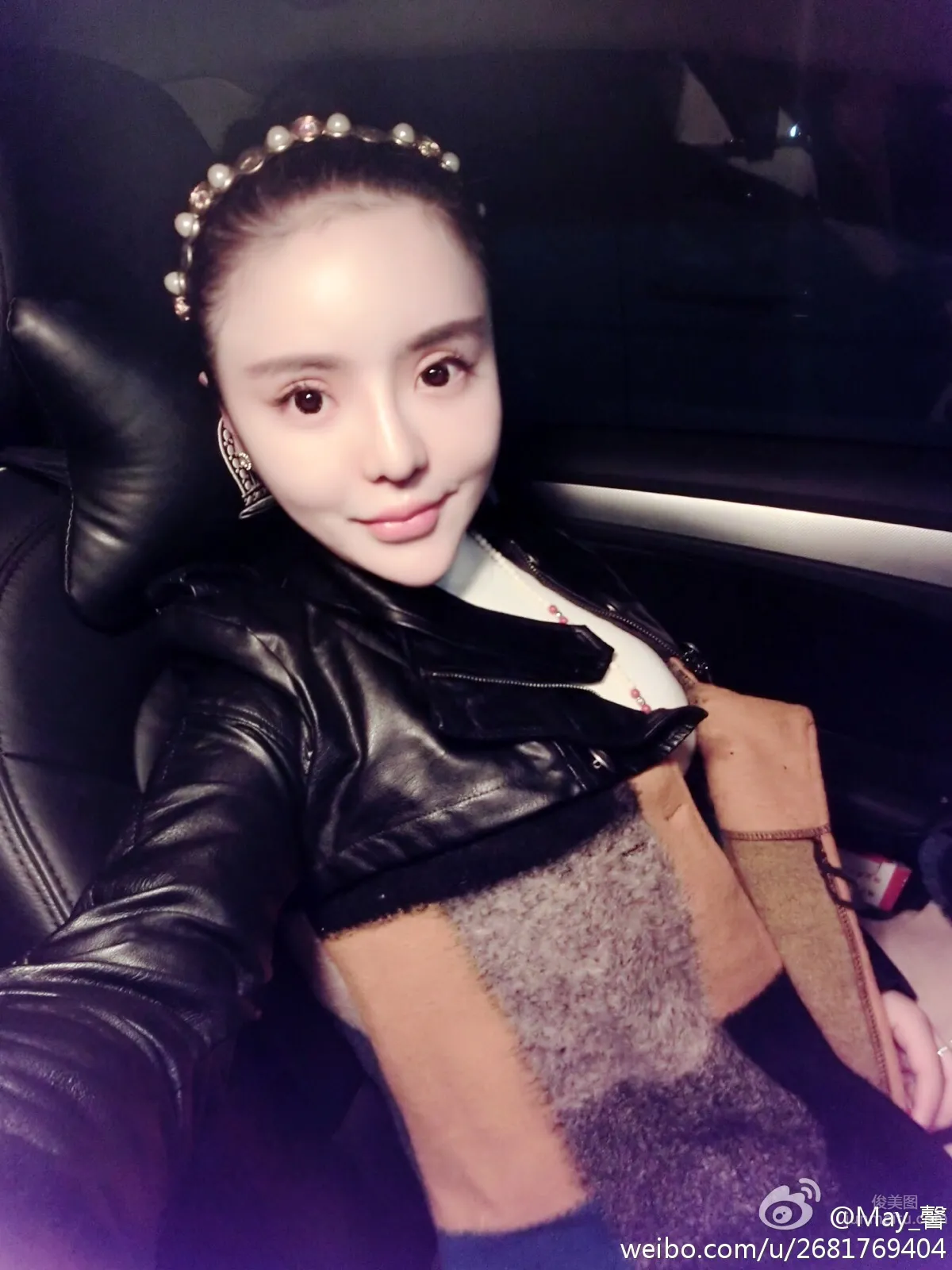 霓梓心iamVee- 白嫩養眼的乖巧妹子 25
