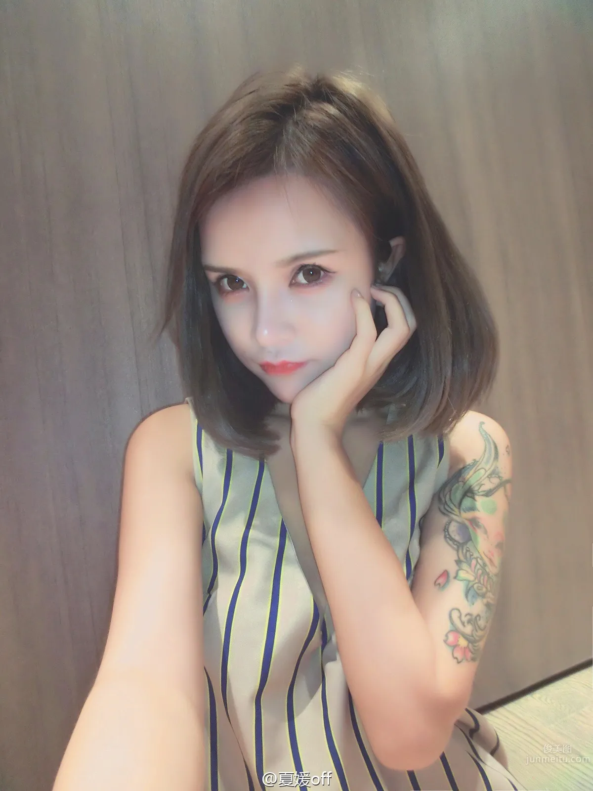 夏媛媛(夏媛off)- 美容師香豔私房照 9