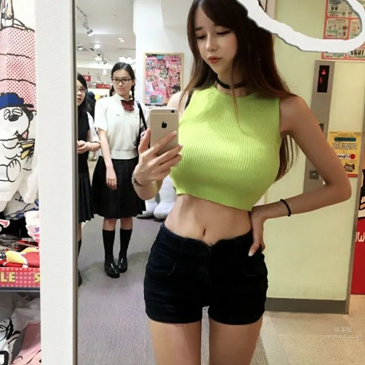 李秀彬(이수빈)- 超級胸器最新自拍 3