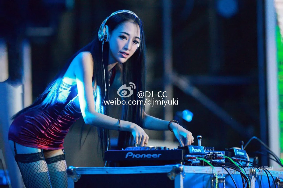 DJ-CC(大妞範Party)- 家居性感私房照 6