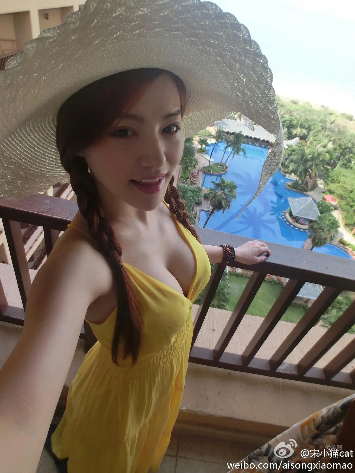 宋小貓cat- 最美胸模私房照 22