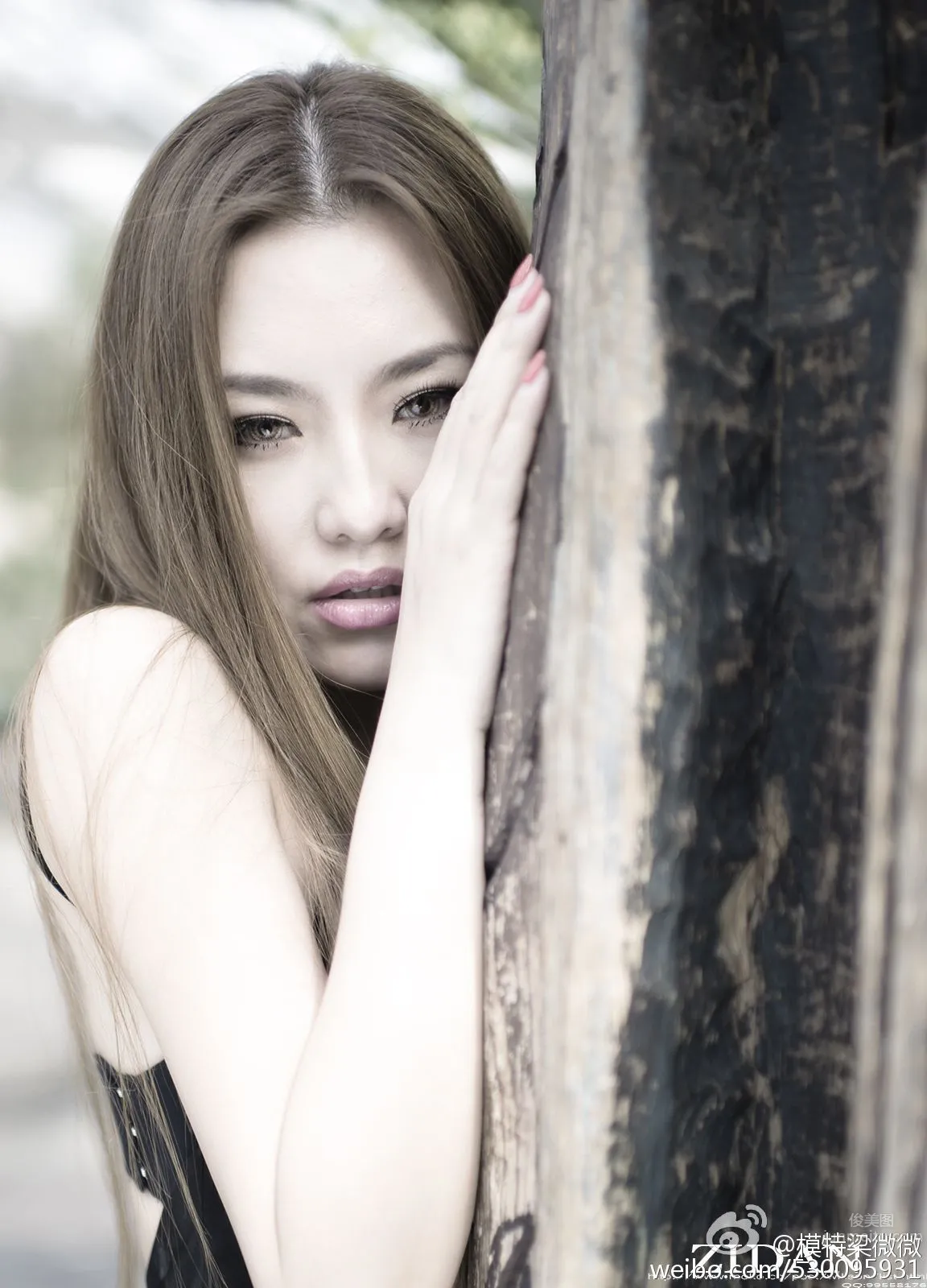 梁微微- 冷艳性感写真_31
