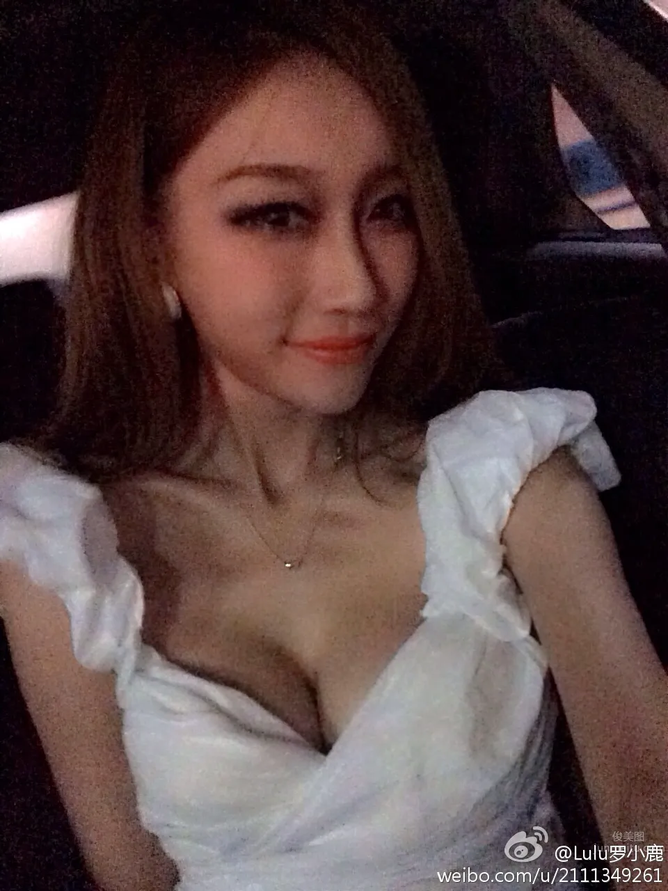 羅小鹿LuLu- 家居妩媚私房照 18