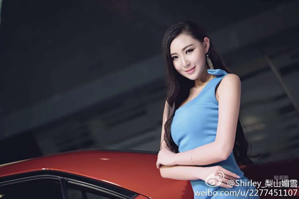 伍晓丽Shirley- 车展妩媚写真_19