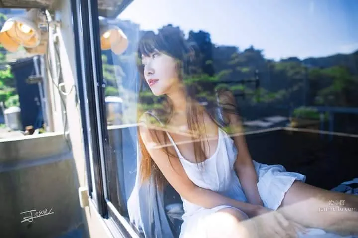 路雨希- 《Lucy,Blue Sea!》性感寫真書 20
