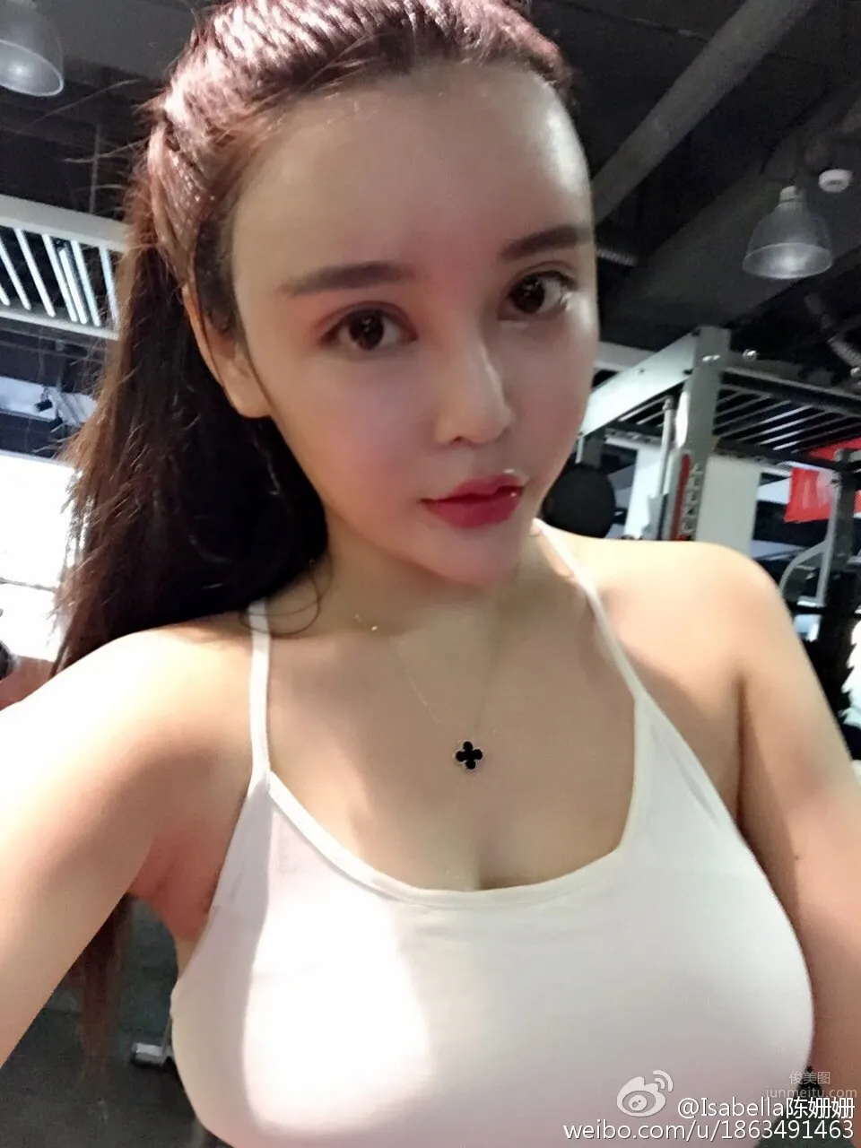 Isabella陳姗姗- 家居妩媚私房照 22