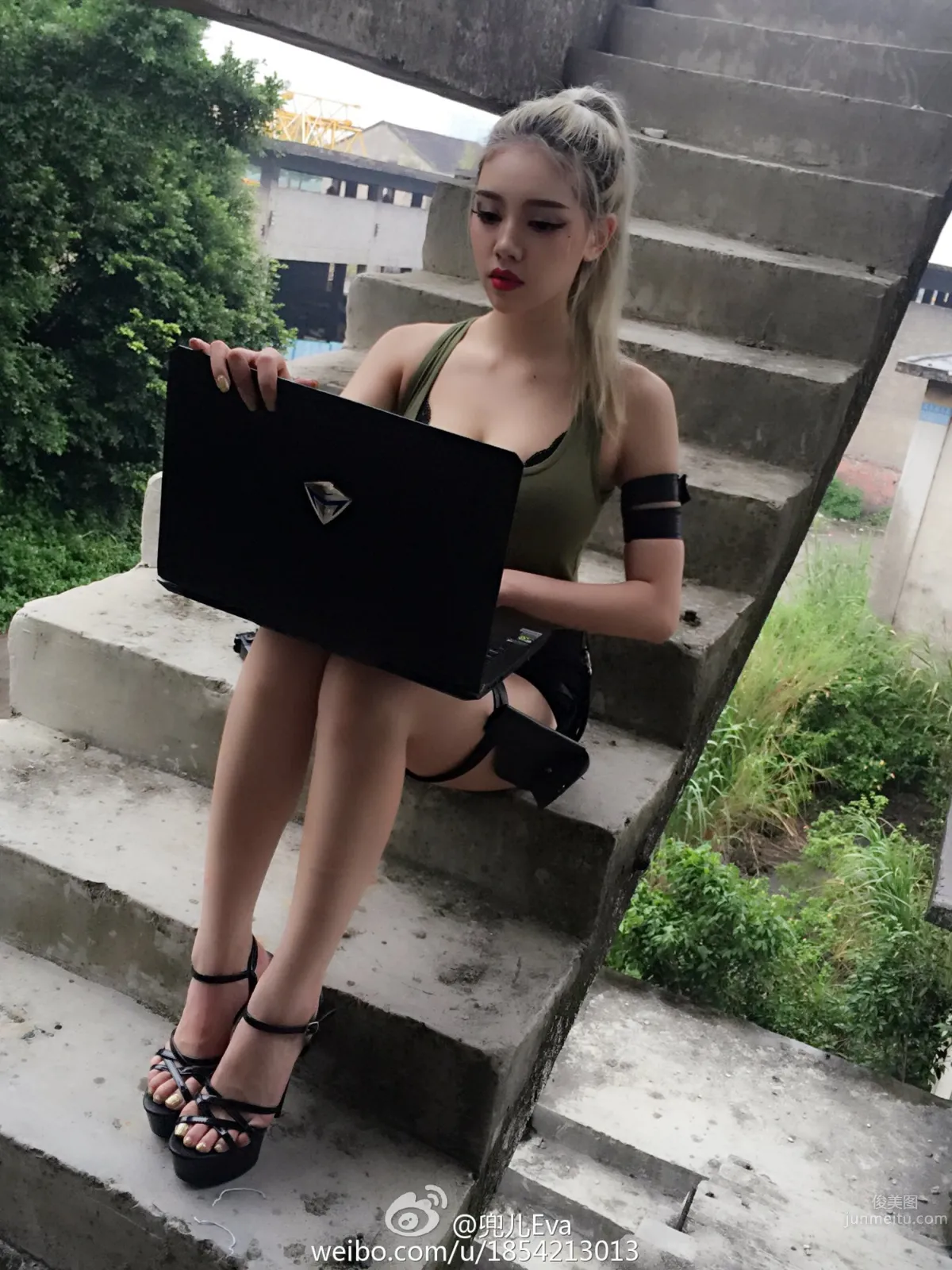 兜儿Eva- 妩媚性感写真_11