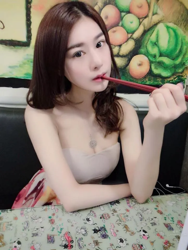 Vicky Chen- 白皙极品东南校花_5