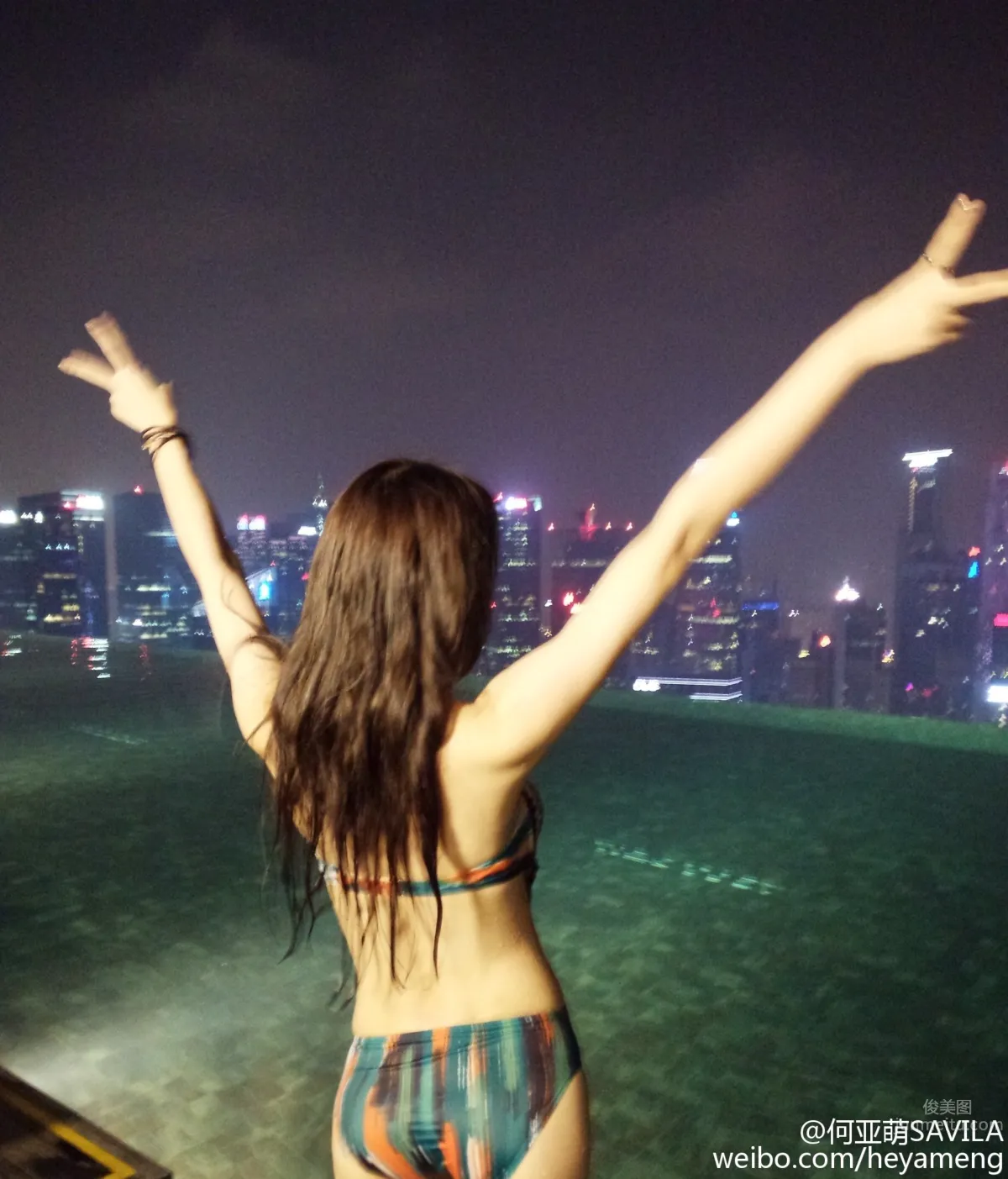 何亞萌SAVILA- 優雅氣質私房寫真 15