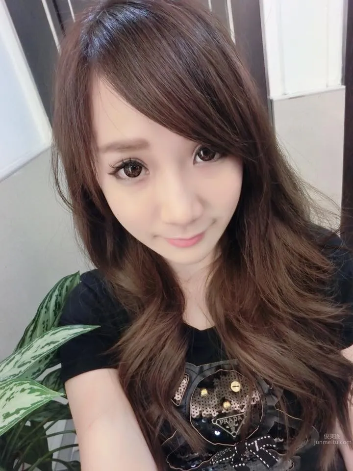 小容(黃容安)- 32C萌系甜心電玩正妹SG 15