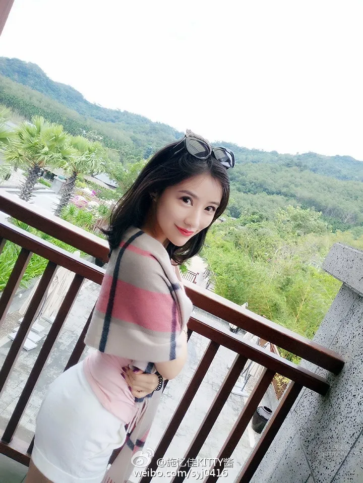 施憶佳Ashley- 極品清新靓妹私房寫真 13