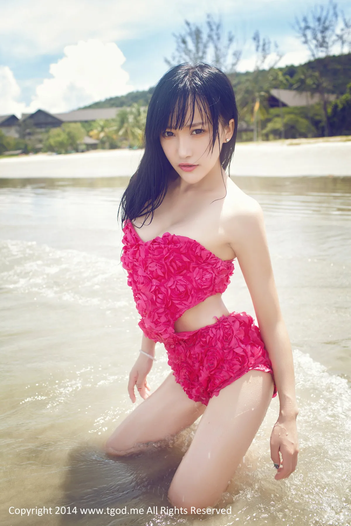 楊上萱- [TGOD推女神] 嬌豔的玫瑰 沙巴系列～ 14