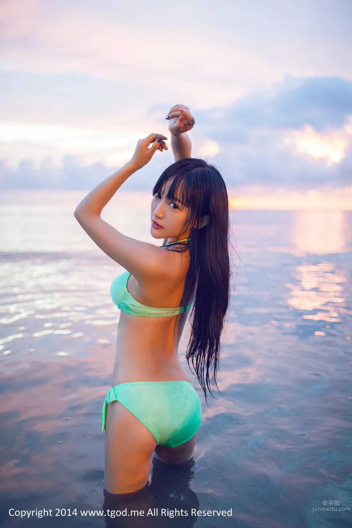 杨上萱- [TGOD推女神] 军舰上的海军女警花 沙巴系列写真 ~_28