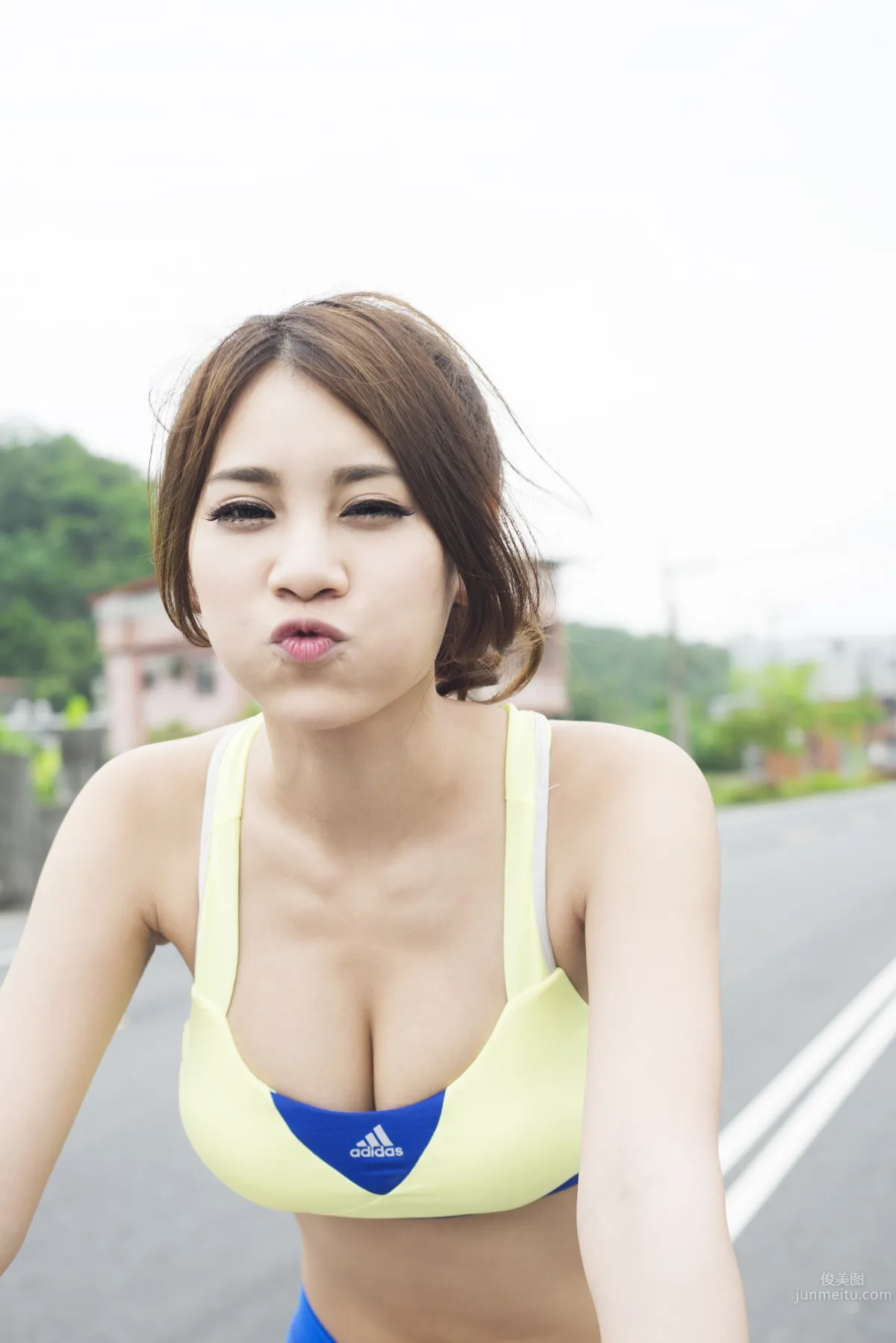 李盈儀- 寫真書「Be Your Girl Friend做你的女朋友～」 15