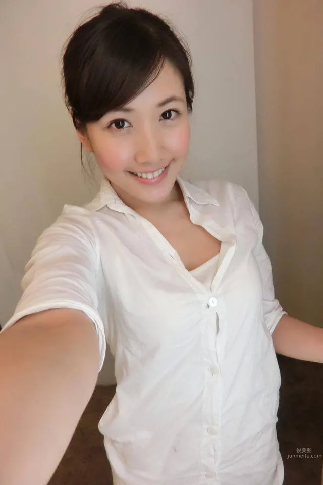 楊子瑩- 甜美E罩杯嬴政妹 18