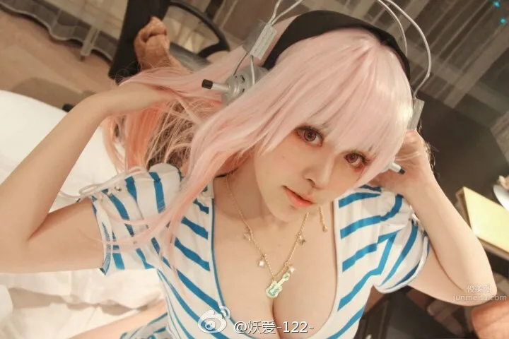 妖愛愛- 開胸衣姬痣奶正妹 18