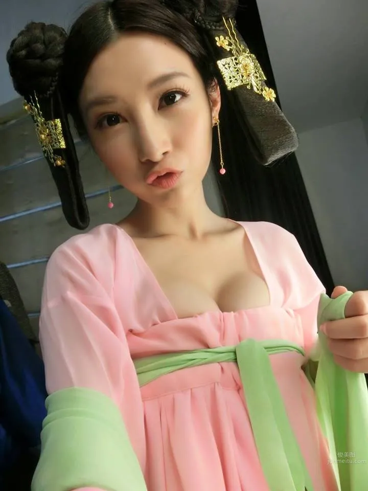 江滴滴(江若宁)- 爱打电动的正妹模特儿_10