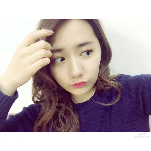 椎木里佳- 女高中生社长海量私房照_0