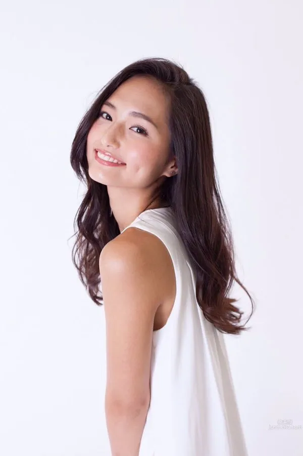 山賀琴子- 2016年日本最美女大學生私房照 11