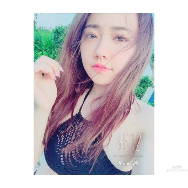椎木裡佳- 女高中生社長海量私房照 9