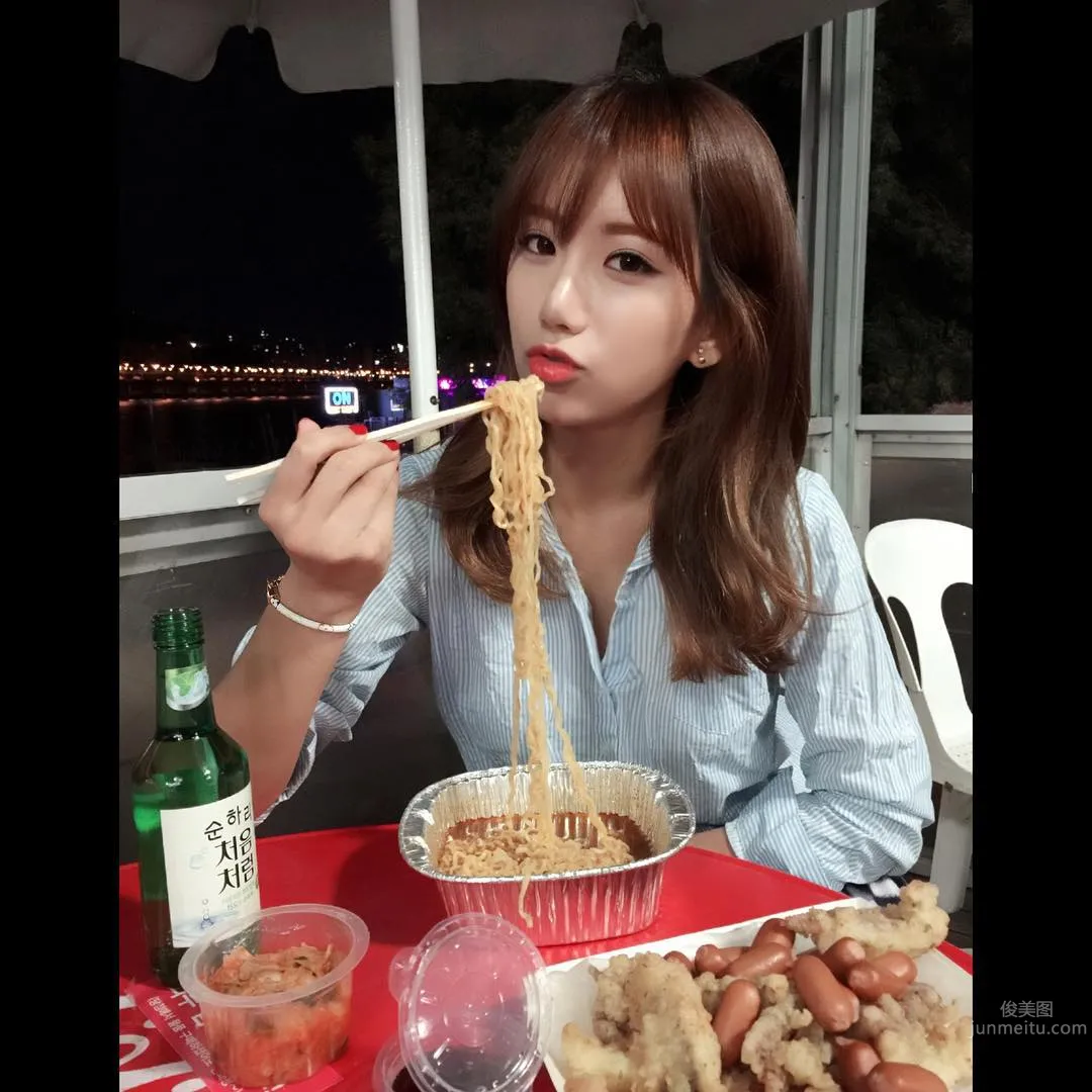 藝正花(예정화)- 南韓健身女神最新美照 28
