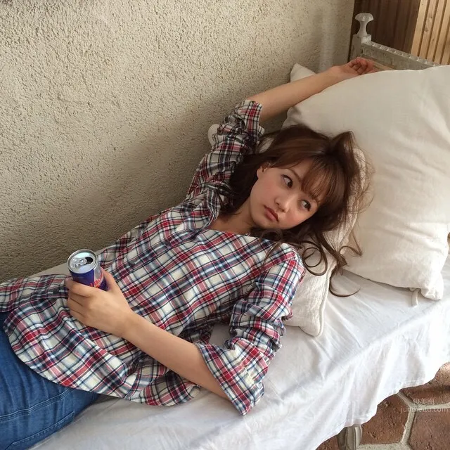 高田秋- 治愈系白肌美人 9