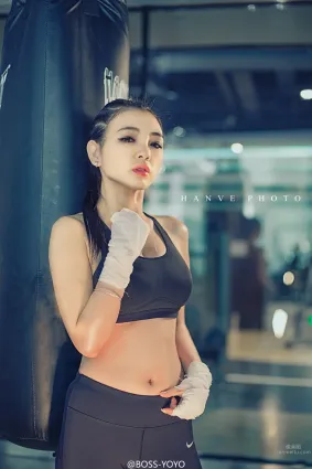 BOSS-YOYO- 甜美麻豆微博私房寫真