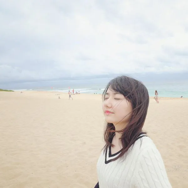 椎木裡佳- 女高中生社長海量私房照 43