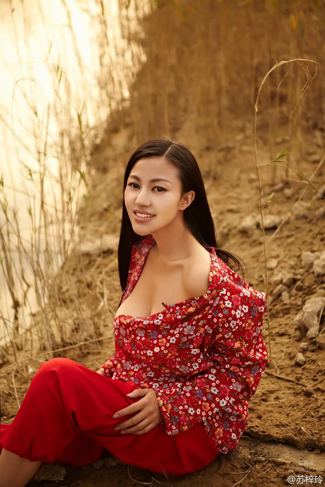 苏梓玲- 概念版静态写真《丰乳肥臀》_37