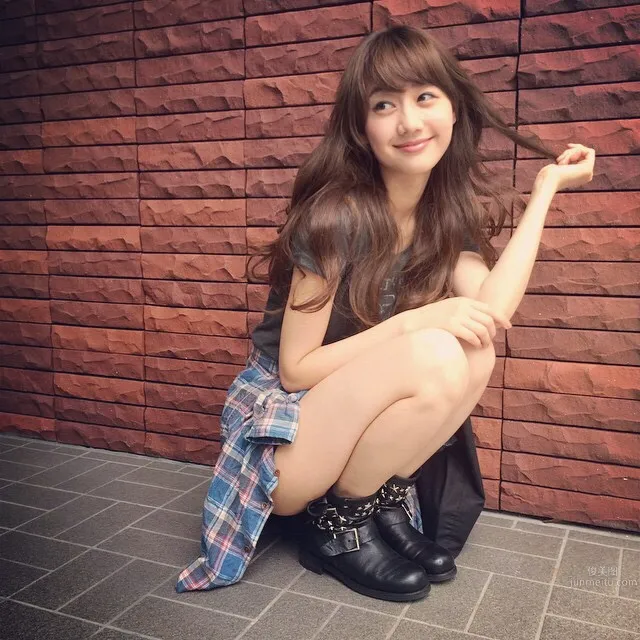 高田秋- 治愈系白肌美人 8