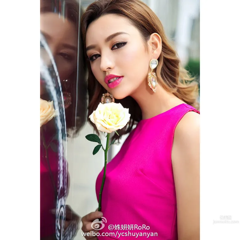 姝妍妍RoRo- 短发清纯又性感～_19