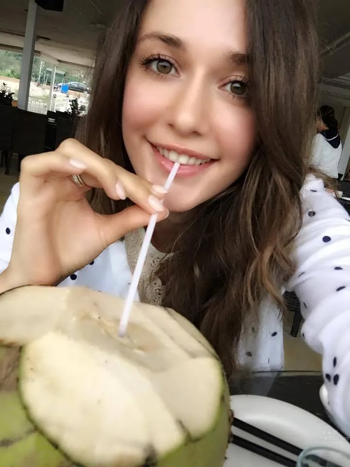 瑞莎Larisa- 台灣籍烏克蘭希臘混血女神模特 4