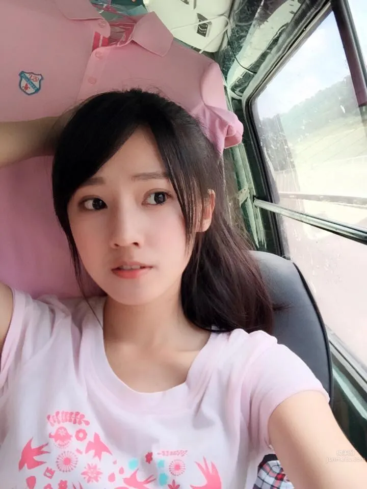 安婕希(陳奕安)- 空靈系清新正妹 8