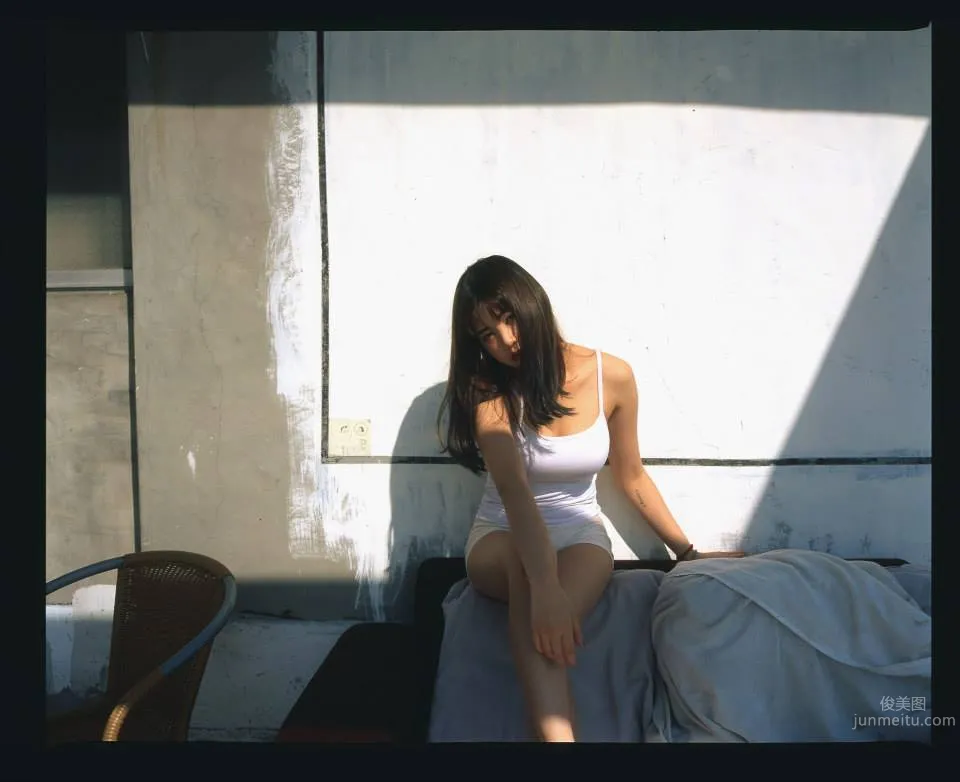 李優Uriko- 日系空靈女孩冷豔寫真 15