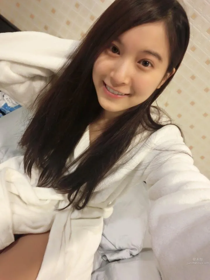 孟潔Candy- 好陽光和無辜的「電眼美女」 20