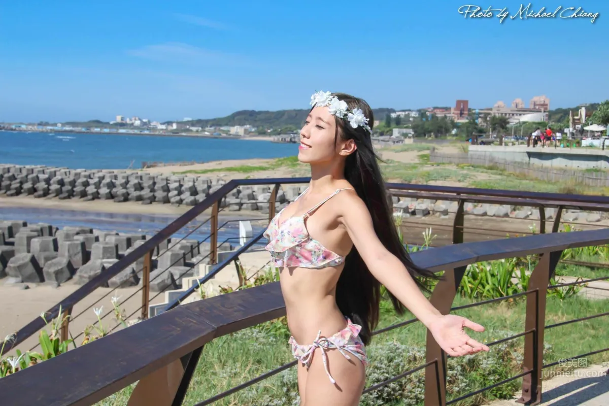 张宇婷- 人气美女沙滩比基尼合辑_12