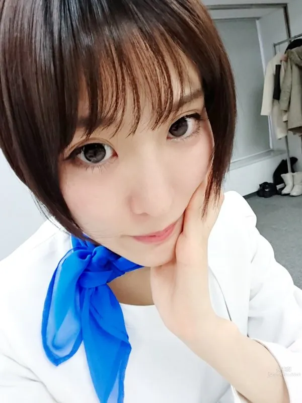 朝比奈祐未- 靈氣短發Coser身材也棒 12