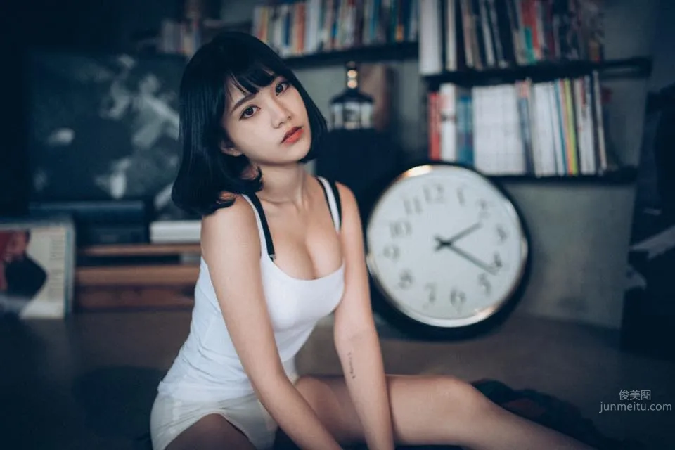 李優Uriko- 日系空靈女孩冷豔寫真 11