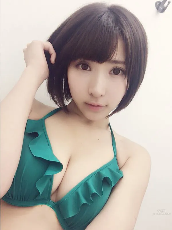 桐生美希- 短發美人私房照 11