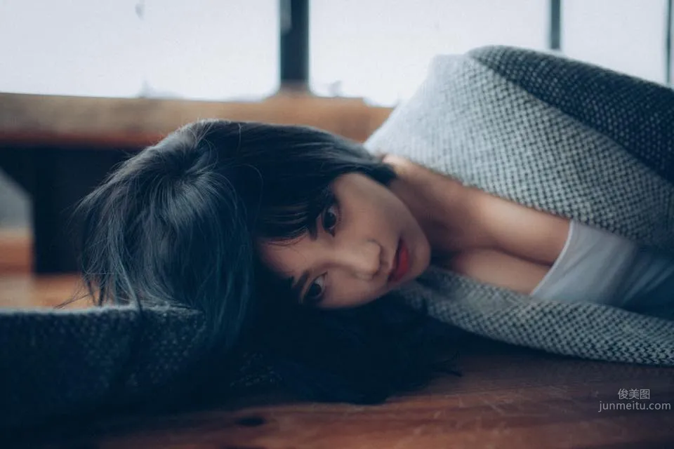 李優Uriko- 日系空靈女孩冷豔寫真 8