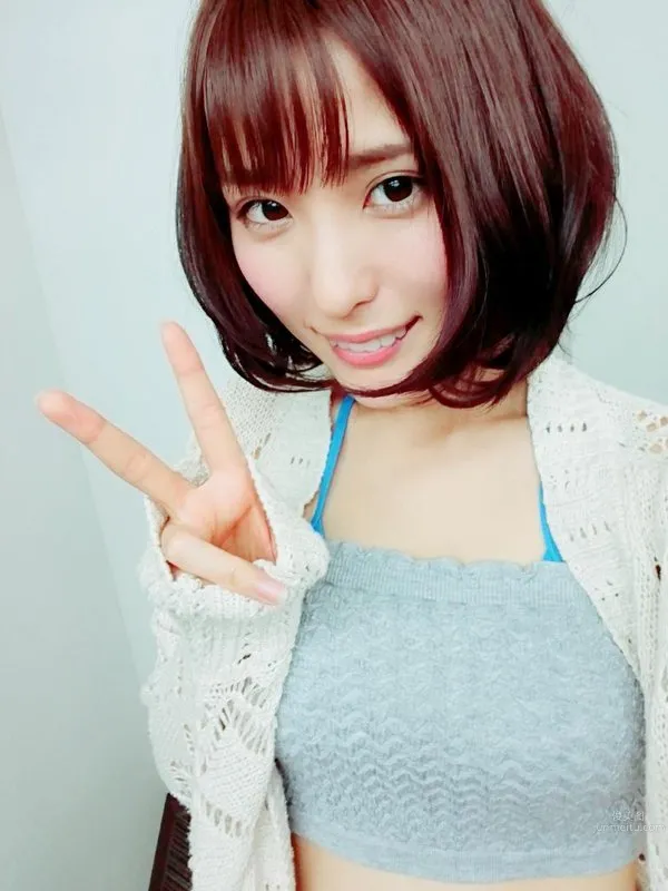 朝比奈祐未- 靈氣短發Coser身材也棒 15