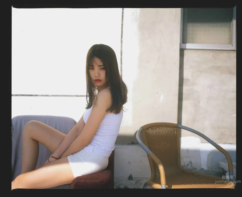 李優Uriko- 日系空靈女孩冷豔寫真 13