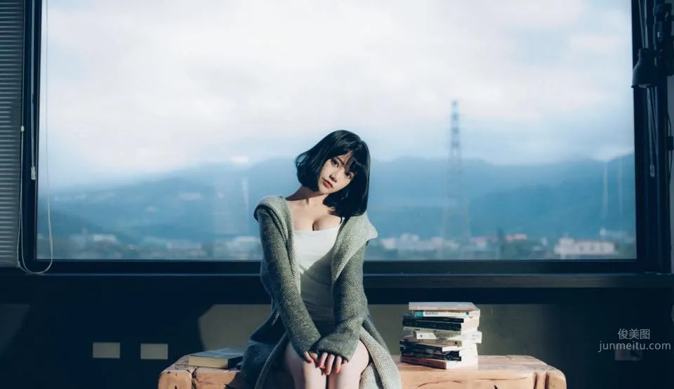 李優Uriko- 日系空靈女孩冷豔寫真 3
