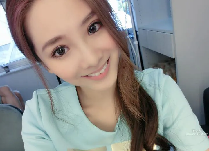 钡钡(黄钡铢)- 好甜美的九头身美少女冠军正妹_0